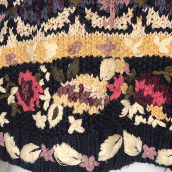 Jennifer Reed hand knitted navy & floral boxy sweater size small petite - Picture 4 of 10